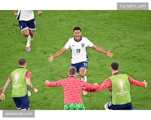 沃特金斯与福登：谁更适配英格兰进攻核心的战术角色？